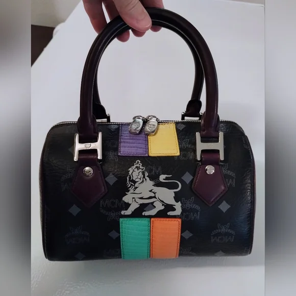 MCM Princess Lion Mini Boston Bag - Picture 14 of 14